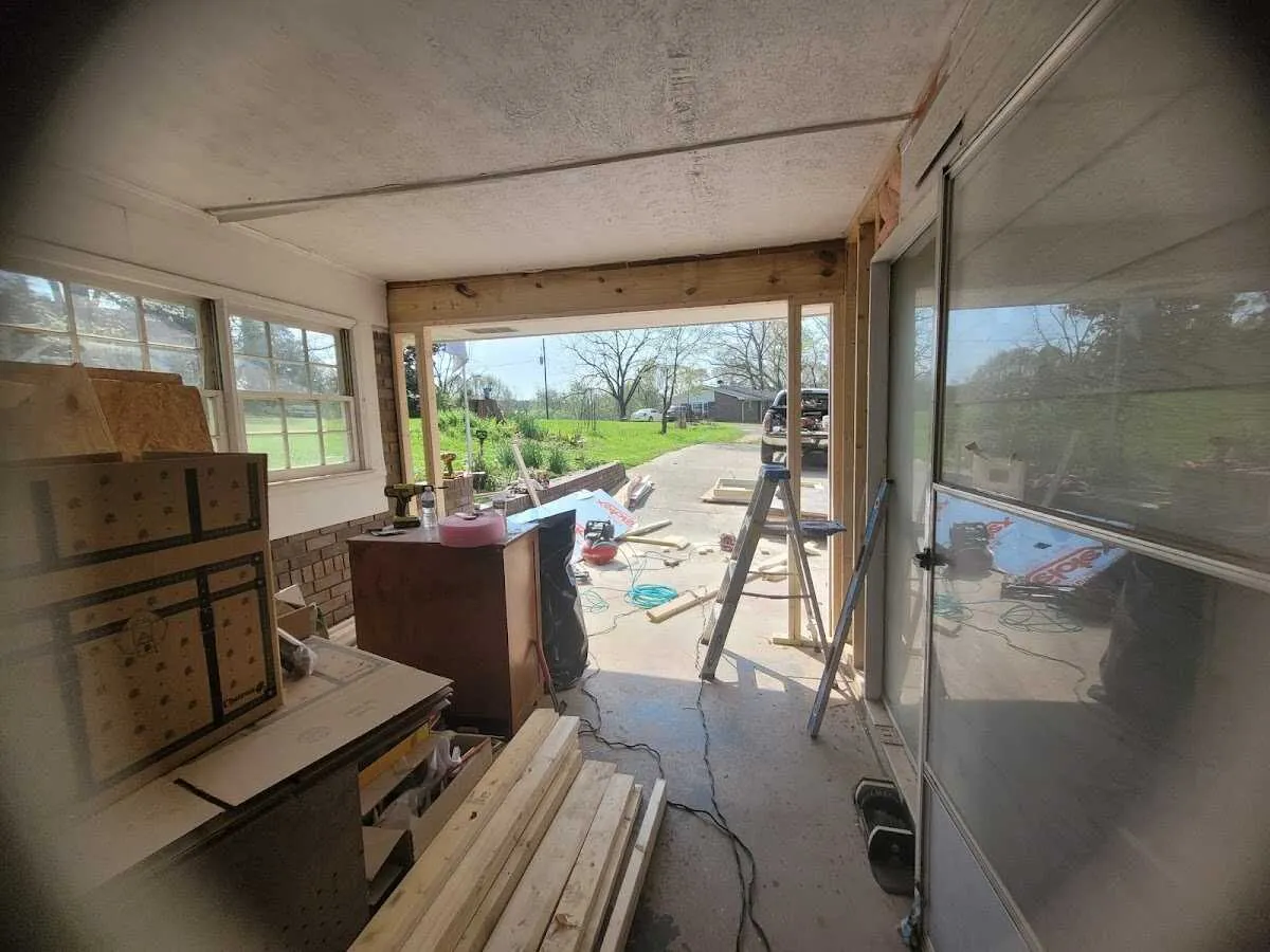 Air movers and dehumidifier for Drying & Dehumidification in Pikeville